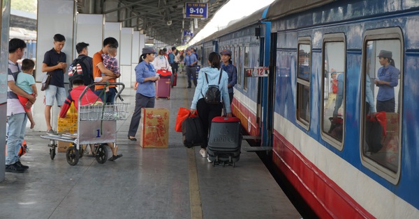 Đường sắt Hà Nội tiếp tục tăng cường thêm tàu dịp Tết Dương lịch 2024