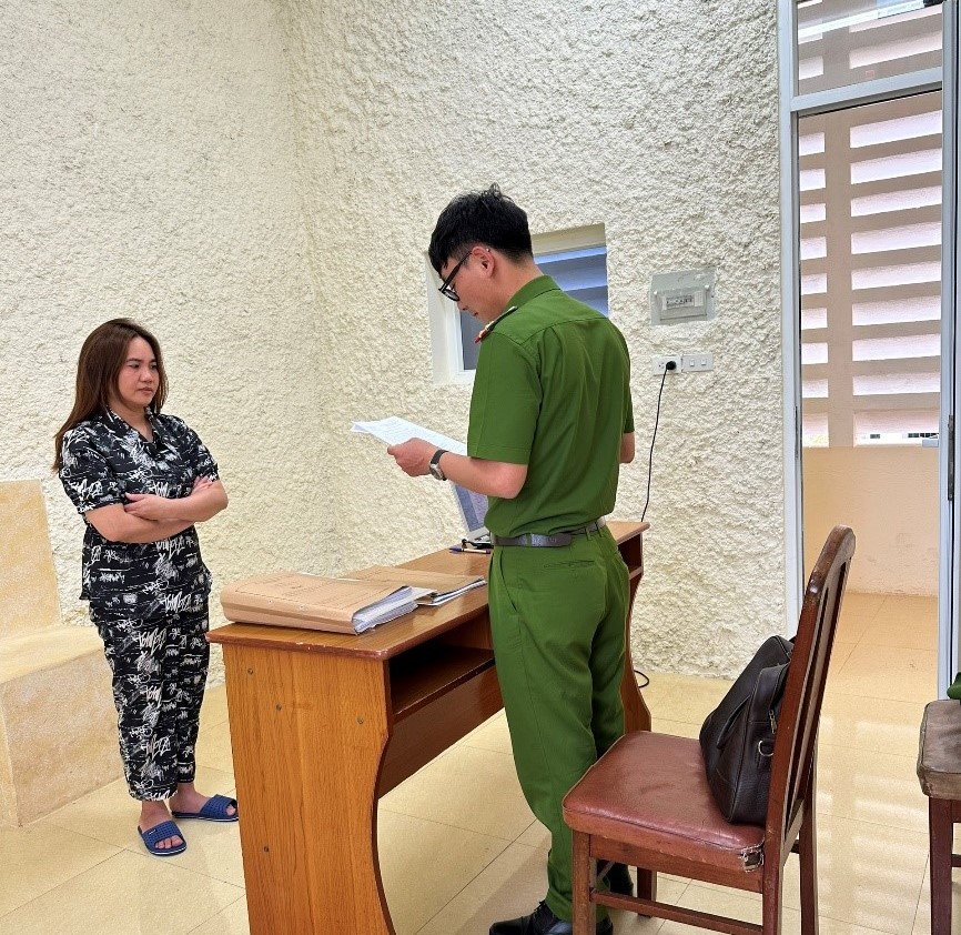 Lâm Đồng Lừa đặt cọc mua đất, một phụ nữ chiếm đoạt hơn 2 tỷ đồng