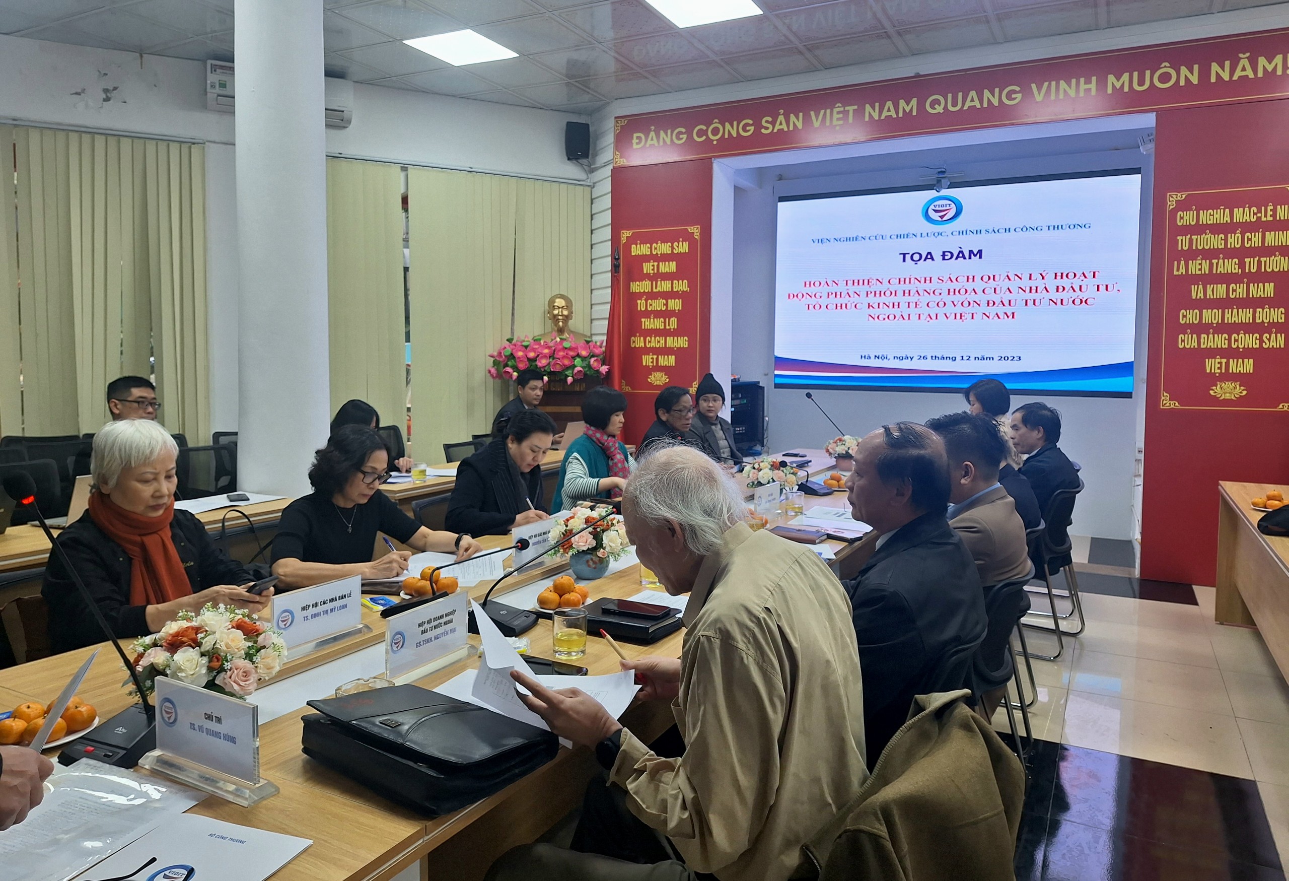 Cần tiếp tục hoàn thiện chính sách quản lý hoạt động phân phối hàng hóa của nhà đầu tư nước ngoài tại Việt Nam