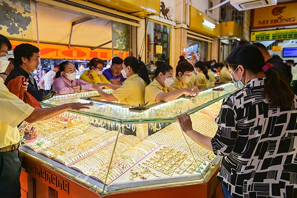 NHNN theo dõi sát diễn biến thị trường vàng, sẵn sàng triển khai phương án can thiệp