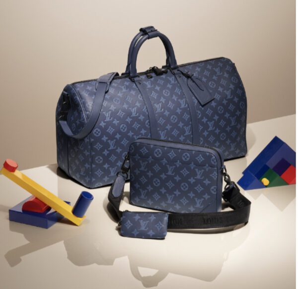 “Mất tiền, ôm hận” vì mua hàng hiệu thanh lý