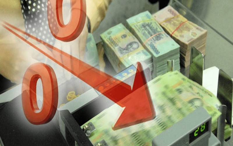 Chứng khoán và bất động sản khó hưởng lợi lượng tiền tiết kiệm cao kỷ lục