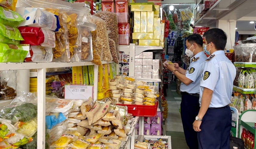 Tăng cường chống buôn lậu, gian lận thương mại và hàng giả dịp Tết Nguyên đán Giáp Thìn 2024