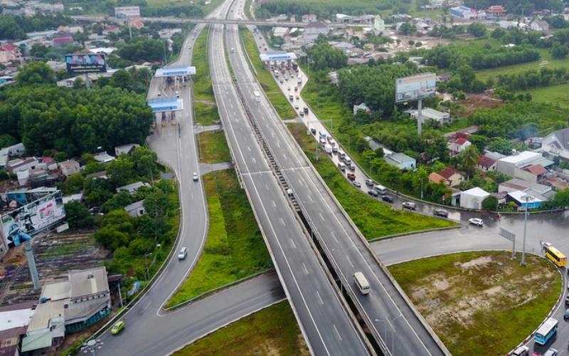 Tháo gỡ khó khăn về cung ứng vật liệu xây dựng cho các dự án giao thông trọng điểm