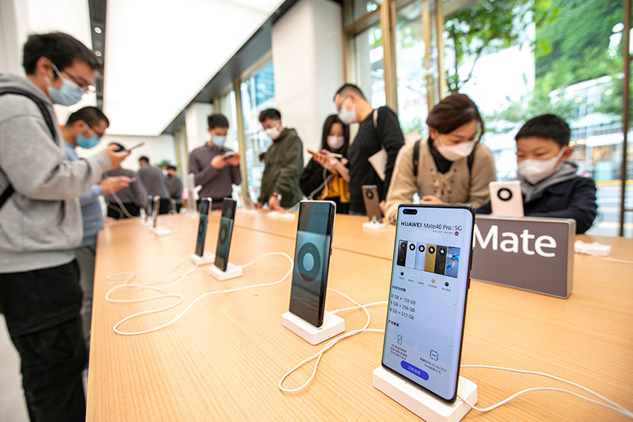 Doanh số bán smartphone toàn cầu tăng 8% trong quý IV2023, chấm dứt 7 quý suy giảm