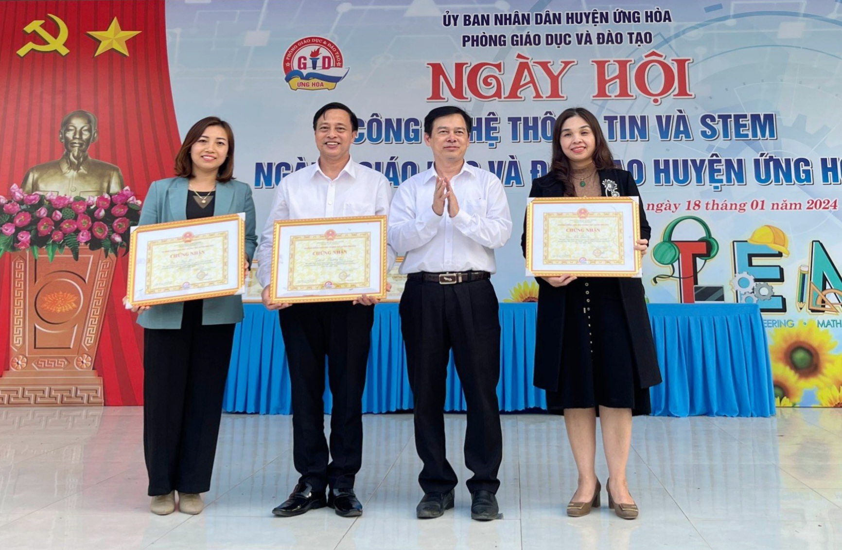 Ngày Hội công nghệ thông tin và STEM ngành Giáo dục và Đào tạo huyện Ứng Hòa