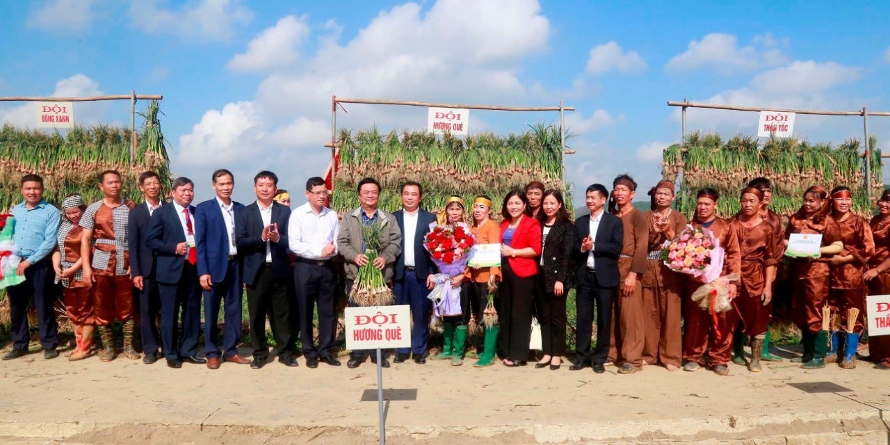 Ấn tượng Lễ hội thu hoạch hành, tỏi Kinh Môn năm 2024 