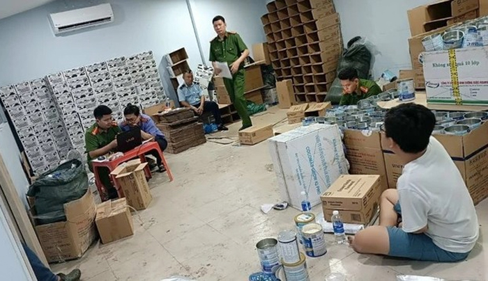 Bắt giữ vụ sản xuất và buôn bán sữa bột giả khủng tại Bình Dương