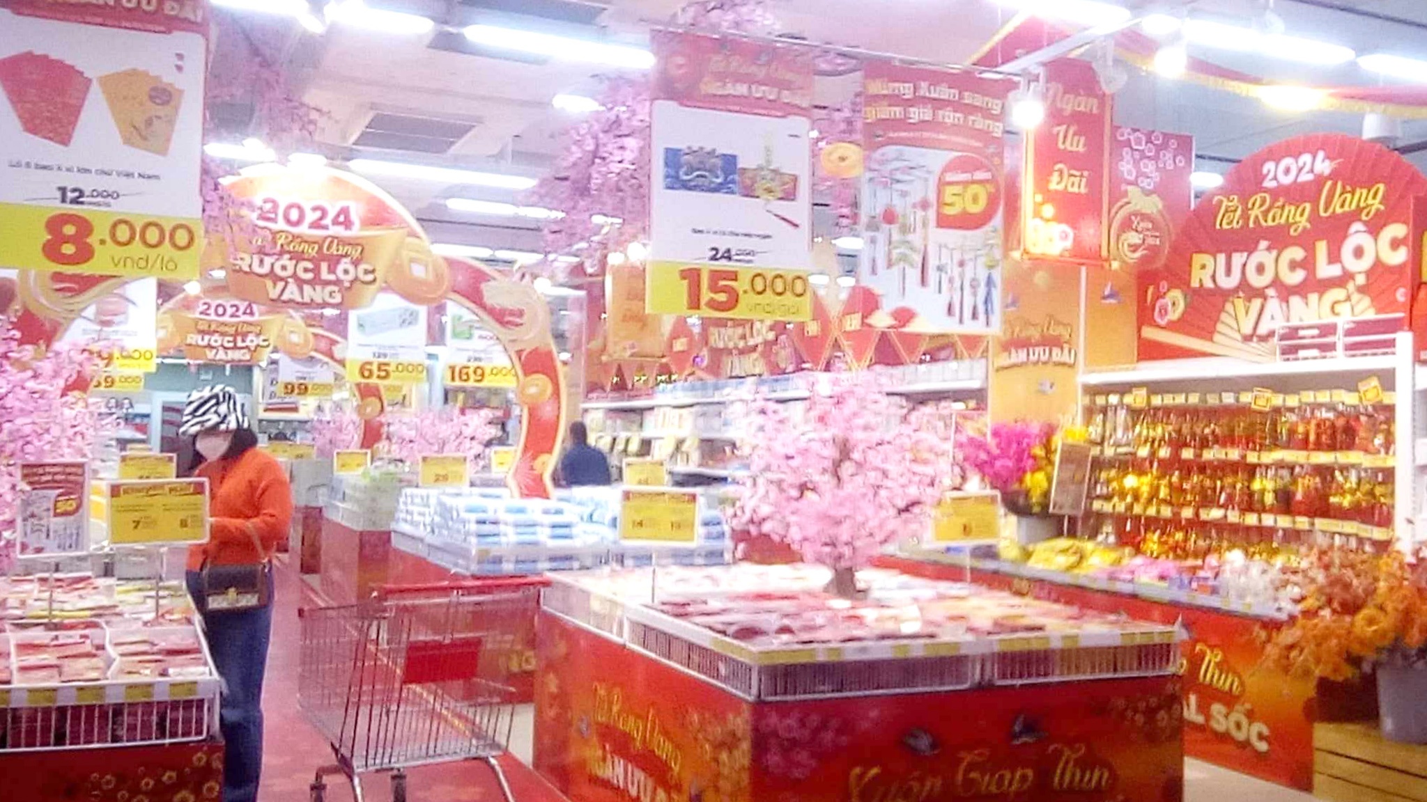 Nghệ An Không để thiếu hàng, gián đoạn nguồn cung dịp Tết Nguyên đán