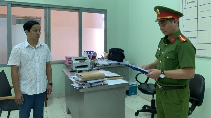 Bắt tạm giam một giám đốc công ty ở Bình Dương vì buôn lậu hạt điều