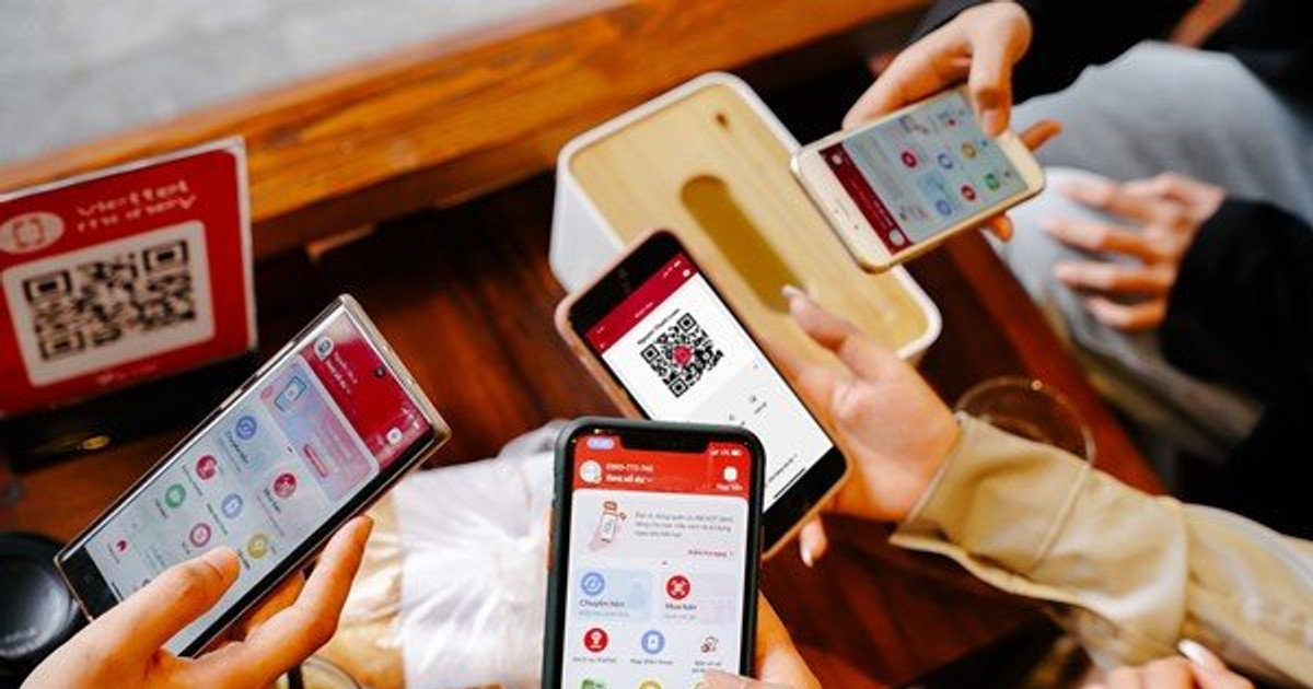 Giao dịch chuyển tiền tăng mạnh, nhu cầu rút tiền mặt của người dân ngày càng giảm