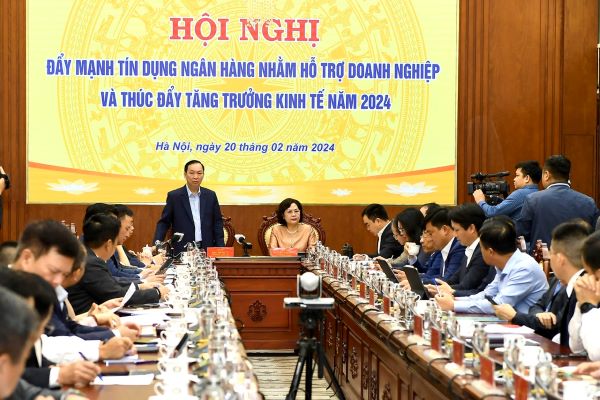 Vì sao dư nợ tín dụng đồng loạt giảm mạnh đầu năm 2024