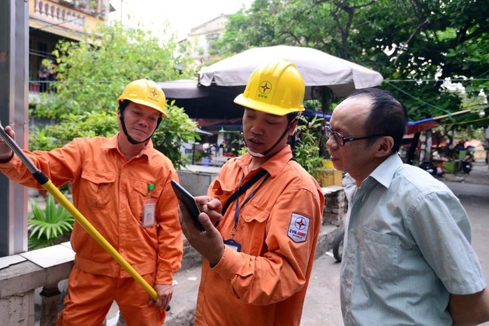 Hoá đơn tiền điện tháng 2 tăng vọt, EVN Hà Nội nói gì