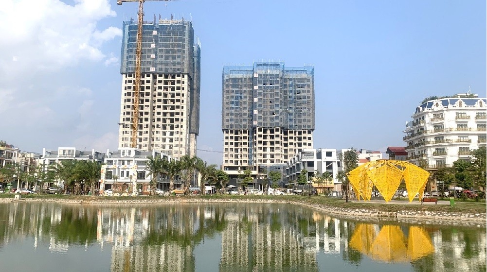 Muốn chuyển nhà sang HoSE, BV Land kinh doanh thế nào