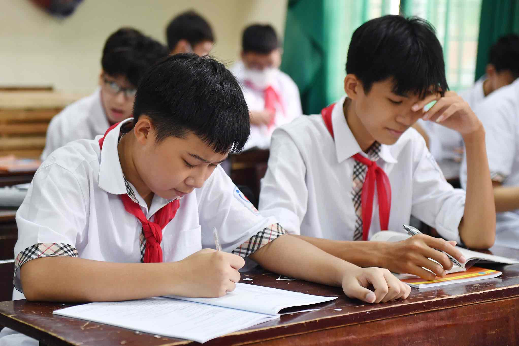 Hà Nội dự kiến giảm tới một nửa học phí công lập