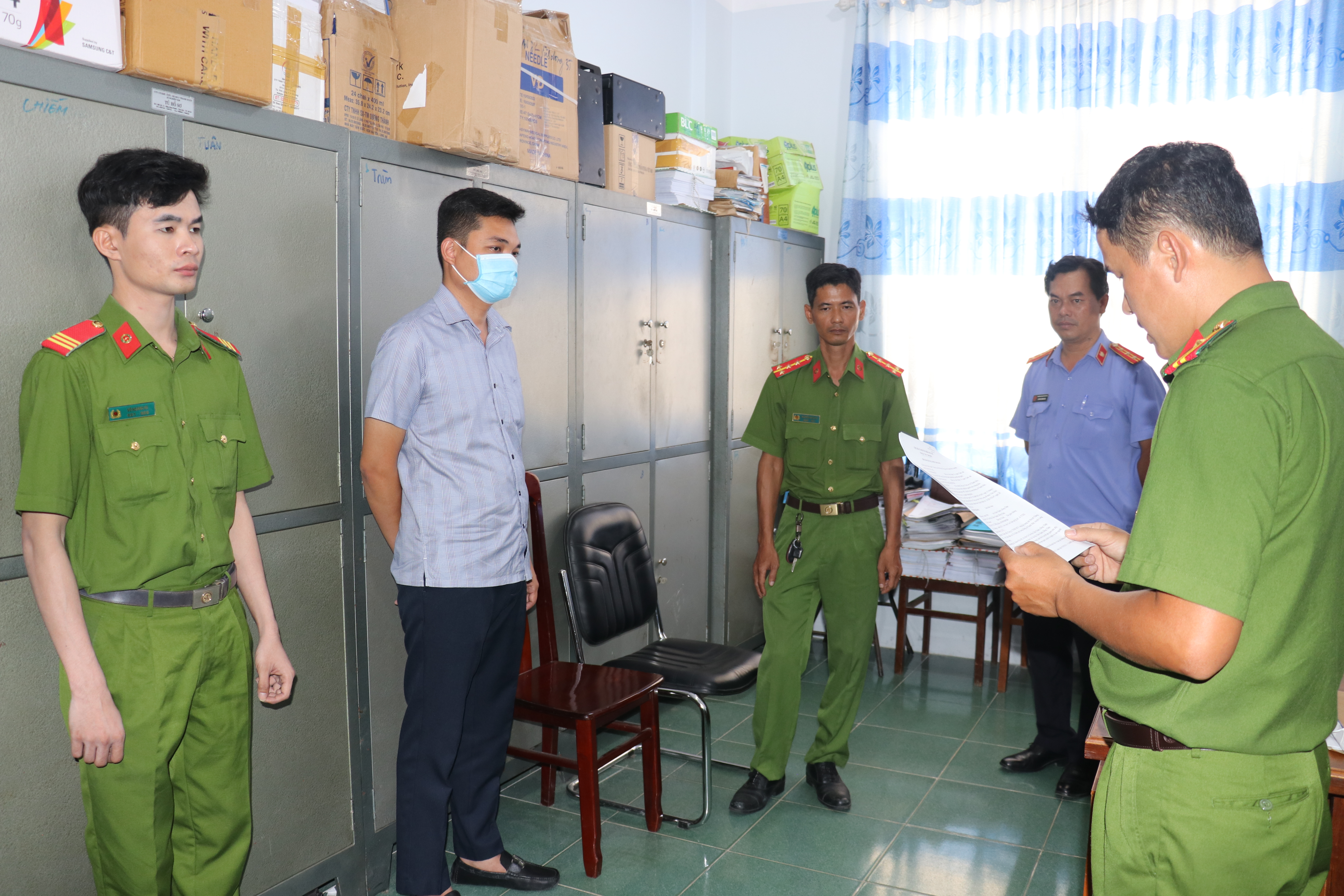 Bắt tạm giam giám đốc công ty vàng bạc lừa đảo hơn 35 tỷ đồng