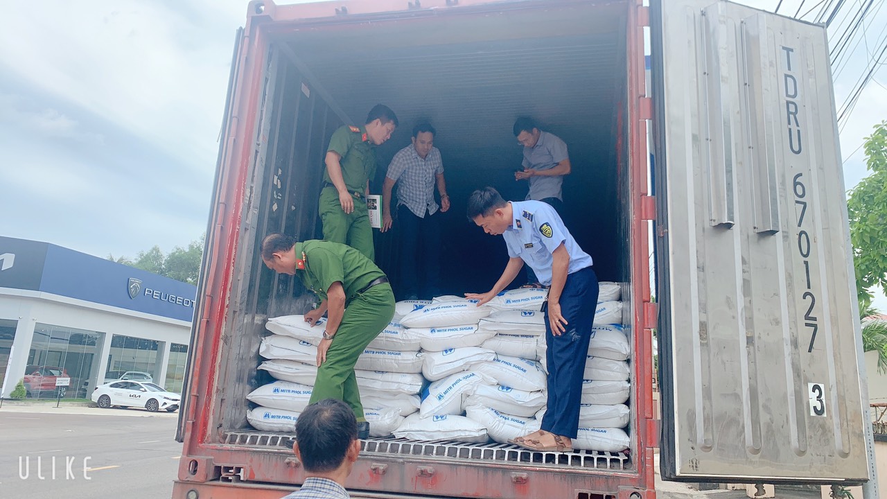 Bình Định Tạm giữ 600 bao đường các loại không rõ nguồn gốc