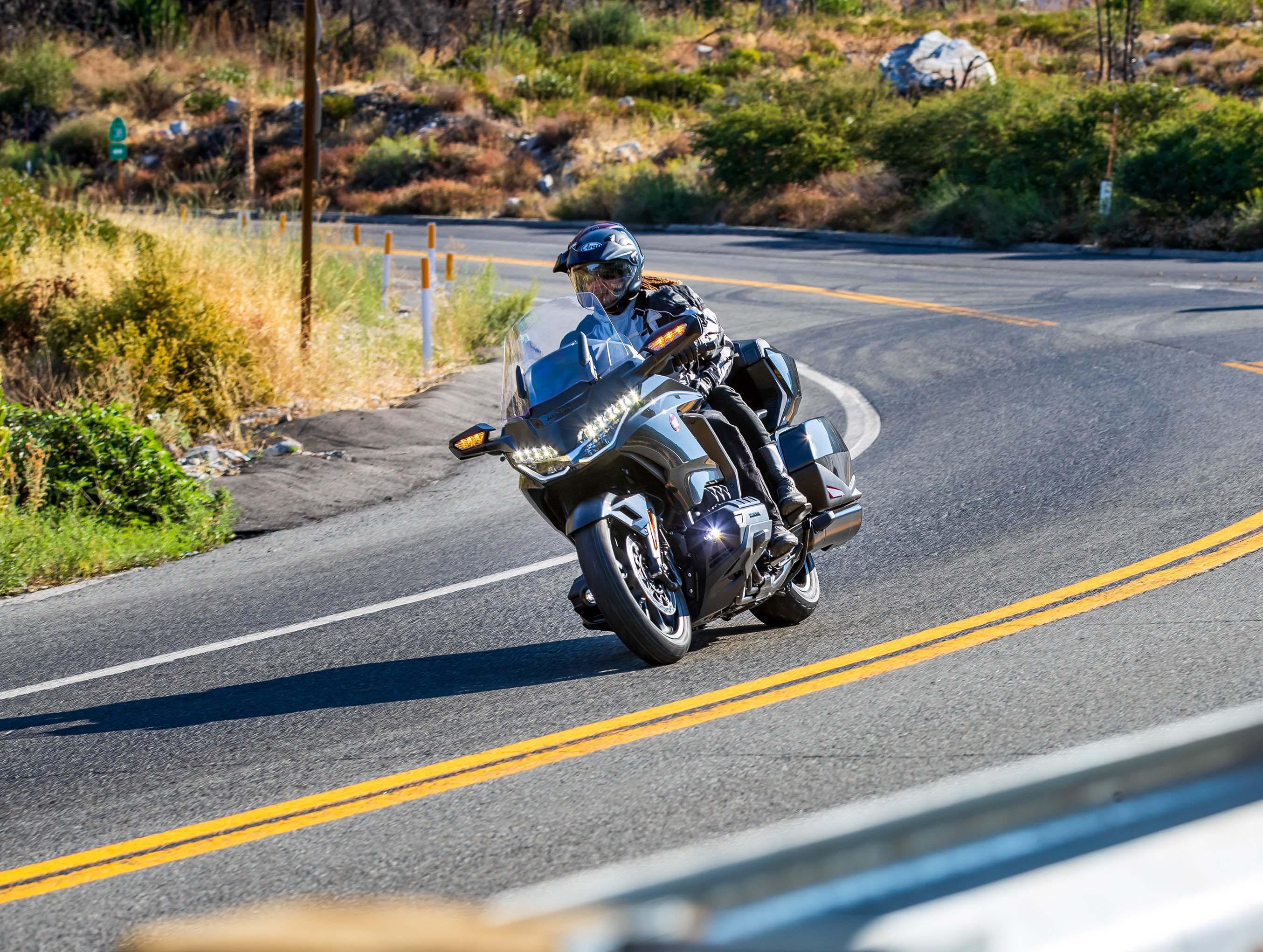 Có giá ngang Camry, Honda GoldWing và CBR1000RR bị triệu hồi do lỗi bơm xăng