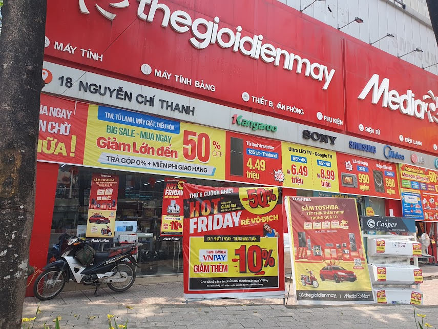  Thị trường thiết bị làm mát bắt đầu sôi động, siêu thị điện máy tung nhiều khuyến mãi lớn