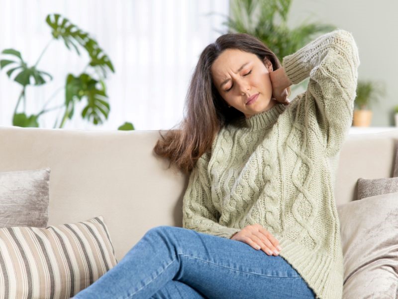 Thoái hóa đốt sống cổ và giải pháp cải thiện hiệu quả từ Cốt Thoái Vương