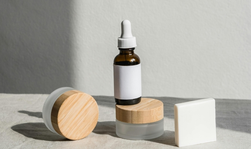 Mỹ phẩm không chứa nước ngày càng được ưa chuộng hơn trên toàn cầu