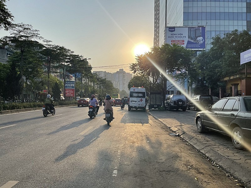 Dự báo thời tiết đêm nay và ngày mai 114 Hà Nội và các khu vực trên cả nước