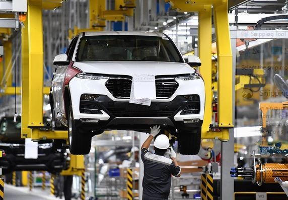Xe nhập khẩu ồ ạt về Việt Nam, ô tô lắp ráp trong nước cần thêm trợ lực