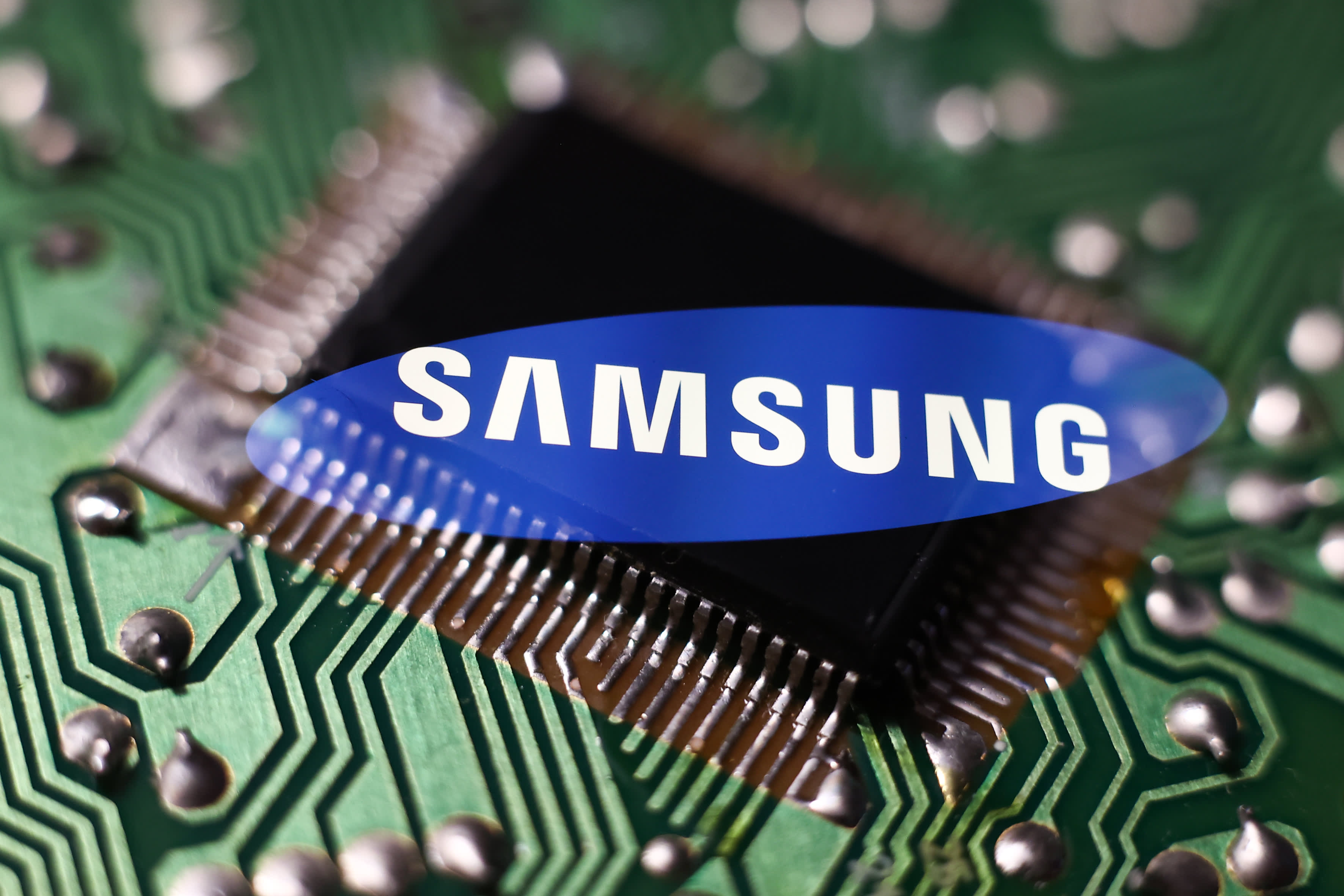 Samsung dự báo AI sẽ giúp đẩy mạnh nhu cầu công nghệ trong nửa cuối năm nay