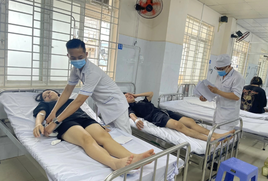 Vụ ngộ độc do ăn bánh mì tại Long Khánh Số người nhập viện tăng lên gần 330