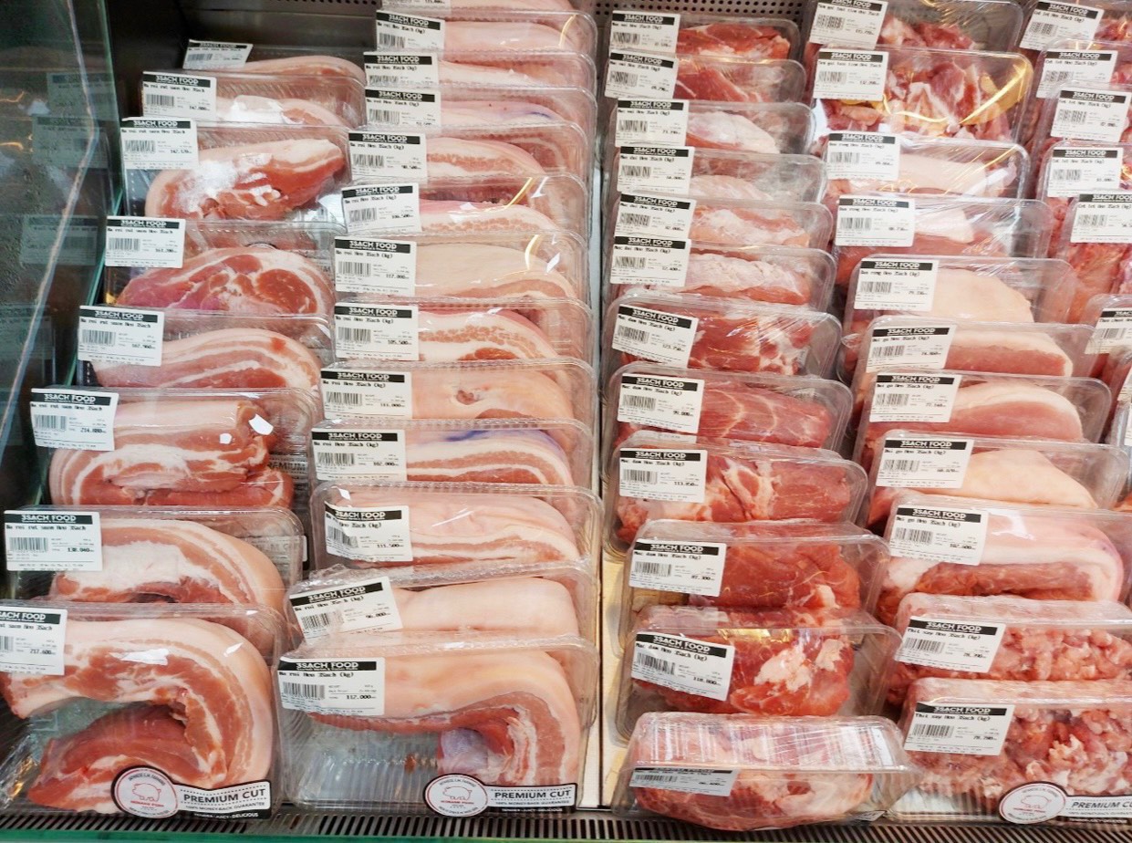 Giá thịt heo hôm nay 35  Đi ngang tại Hà Hiền và WinMart