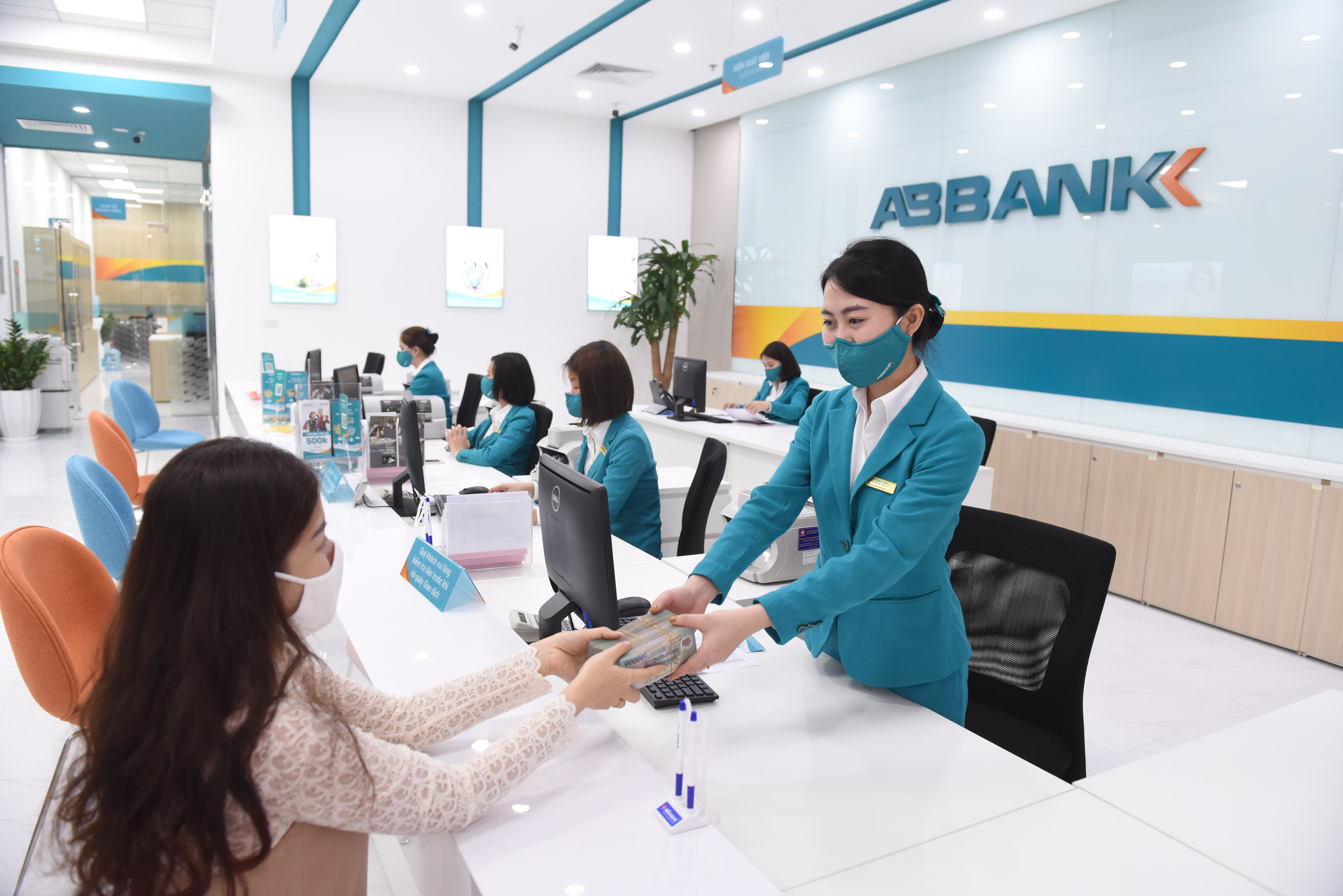 Chi phí dự phòng tăng gấp rưỡi, ABBank báo lãi sau thuế quý 1 giảm gần 70%
