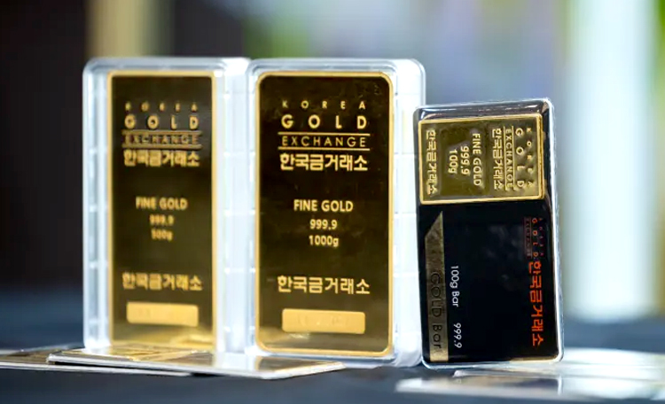 Vàng miếng bán chạy như tôm tươi tại các cửa hàng bán lẻ ở Hàn Quốc