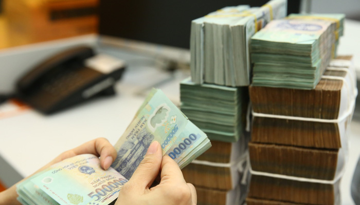 Nghịch lý lãi suất cho vay giảm sâu, tăng trưởng tín dụng vẫn ở mức thấp