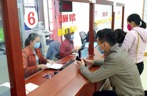 Hà Nội yêu cầu tất cả bộ phận một cửa thu phí không dùng tiền mặt