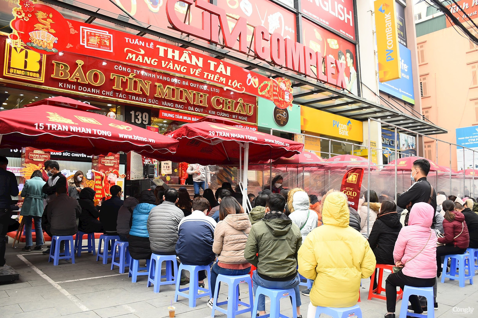 Cần nhập khẩu vàng ngay để hạ nhiệt giá