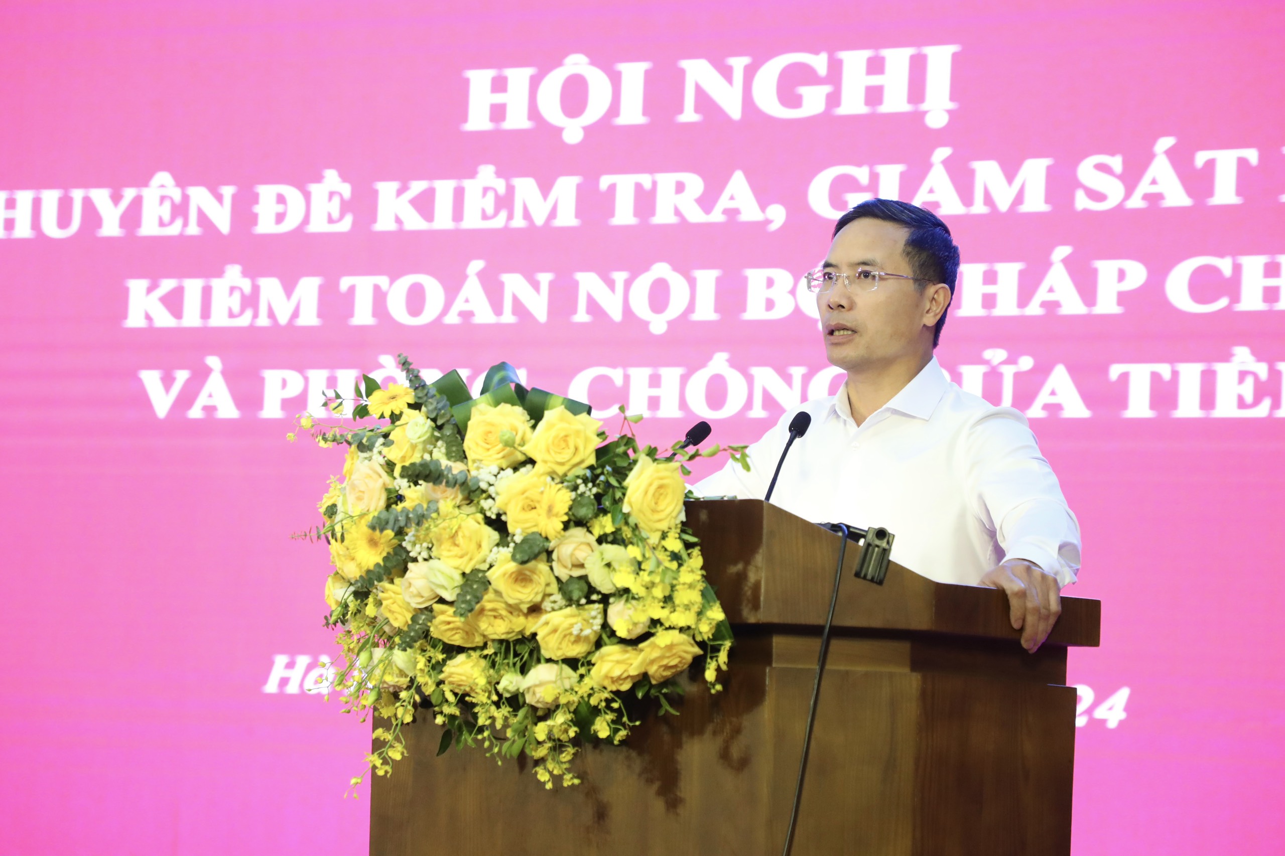 Agribank tổ chức Hội nghị tổng kết chuyên đề Kiểm tra, giám sát nội bộ, pháp chế và phòng chống rửa tiền 2023