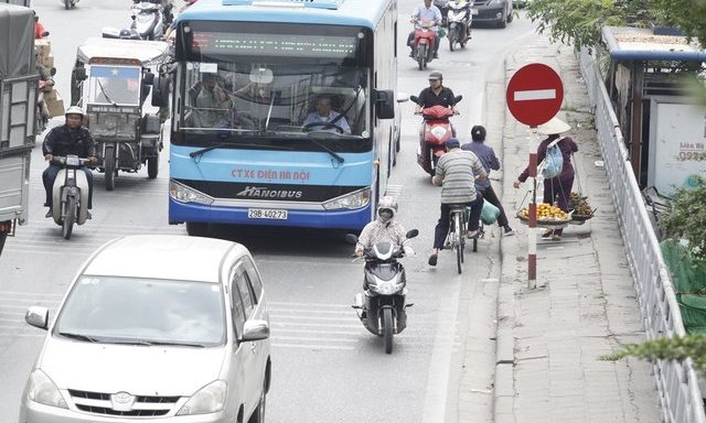 Hà Nội Chấn chỉnh hoạt động xe buýt vi phạm giao thông