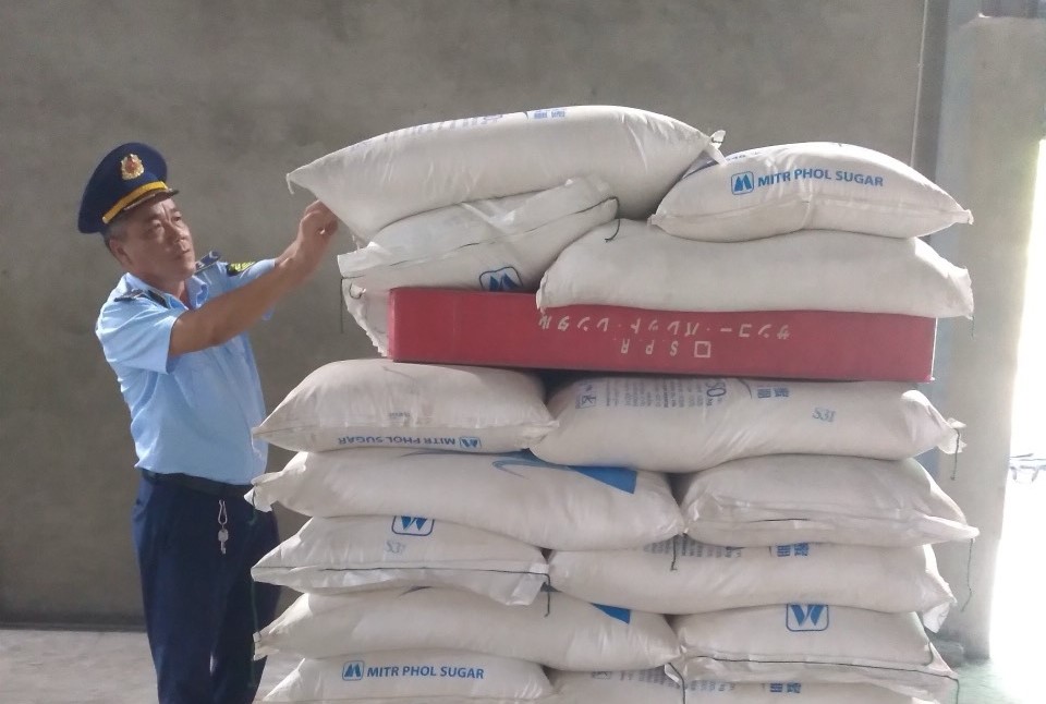 Quảng Nam Xử phạt 30 triệu đồng, tịch thu 2 tấn đường cát trắng nhập lậu