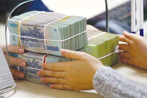 Tiền người dân gửi ngân hàng cao kỷ lục
