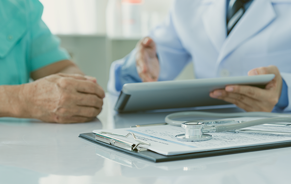 Mắc hàng loạt vi phạm, Hộ kinh doanh PKCK Y học cổ truyền Việt Đức bị tước quyền sử dụng giấy phép