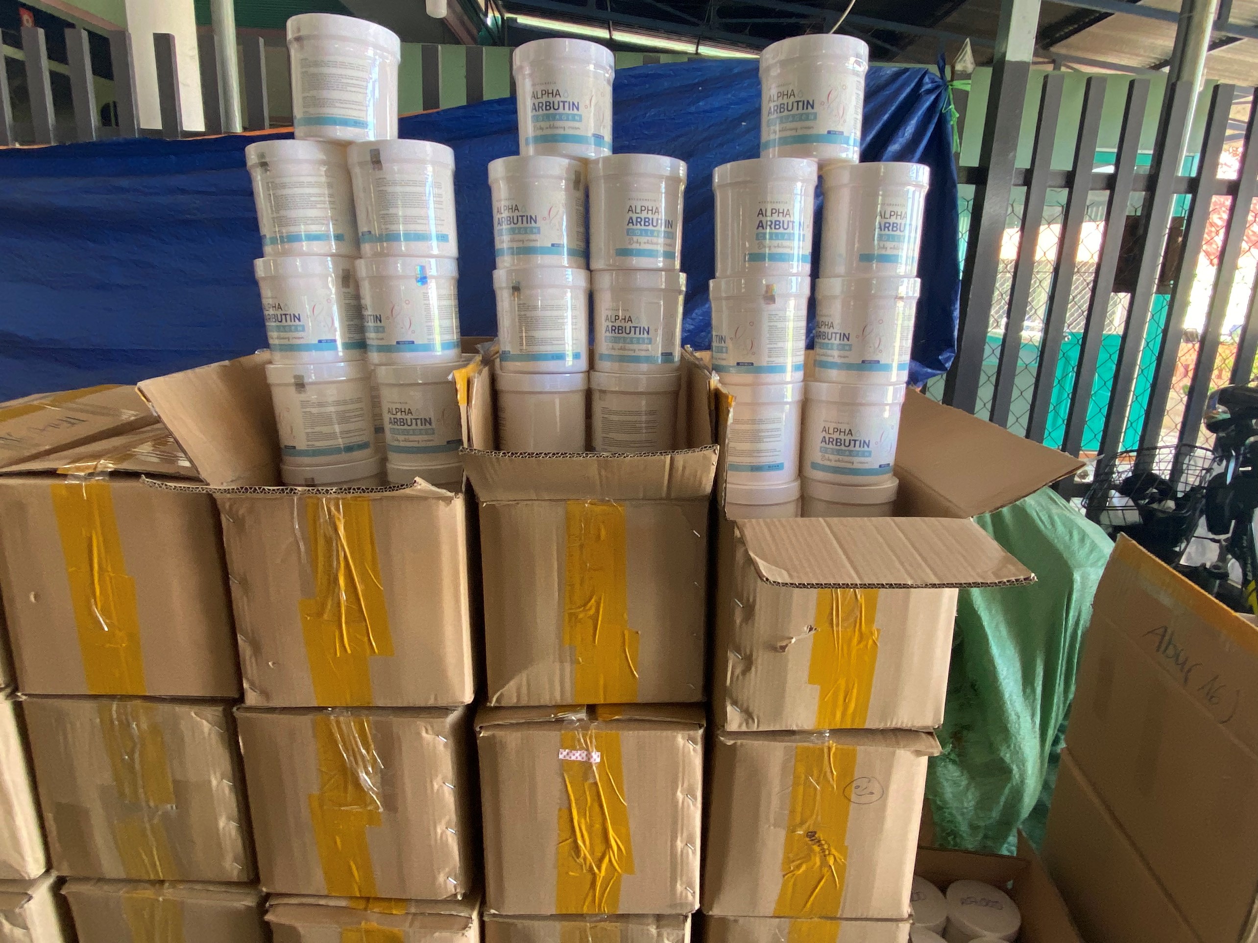 Tây Ninh Phát hiện cơ sở kinh doanh Livestream bán mỹ phẩm không rõ nguồn gốc