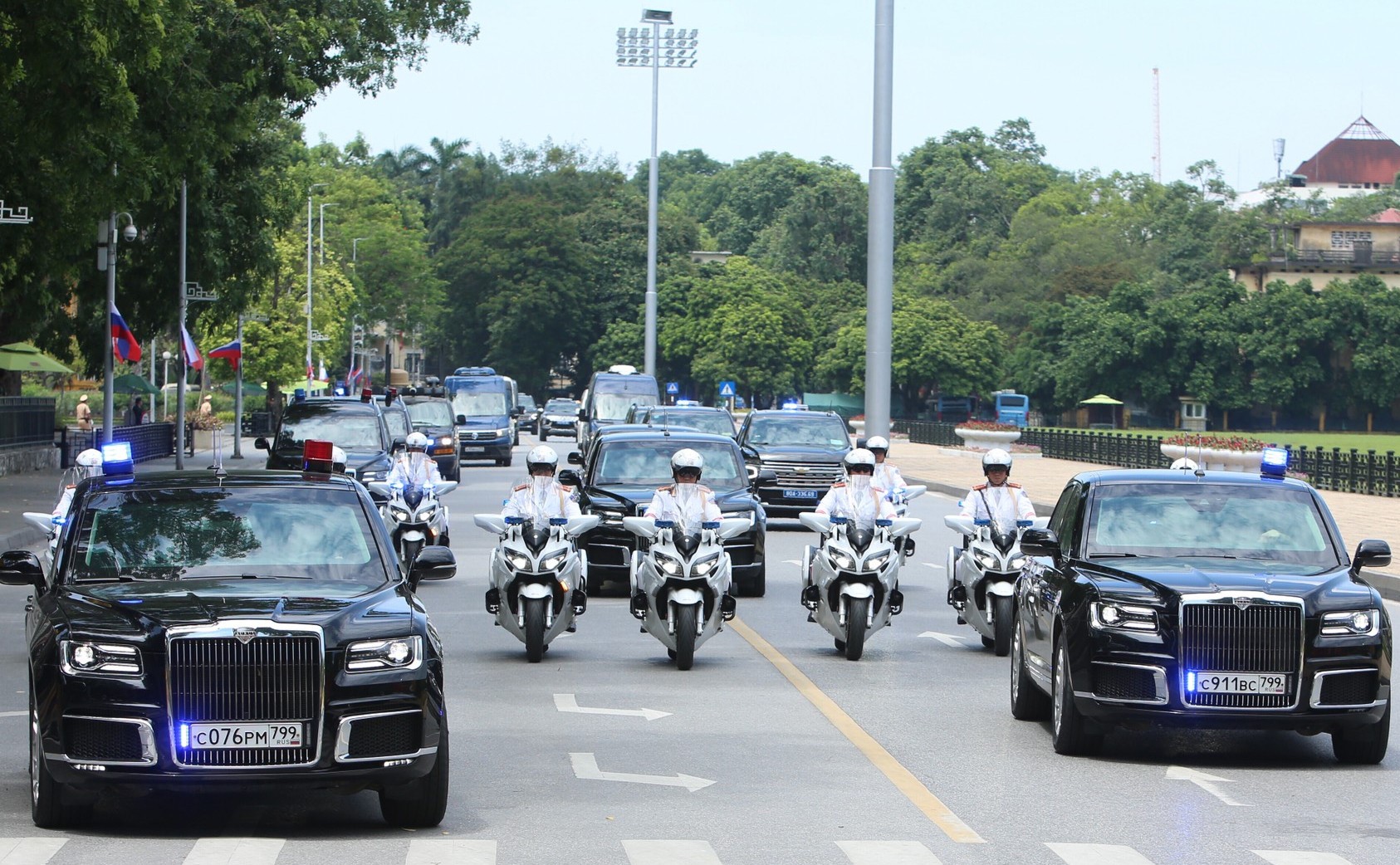 Phân luồng giao thông dịp Đoàn Tổng thống Nga Putin thăm Việt Nam