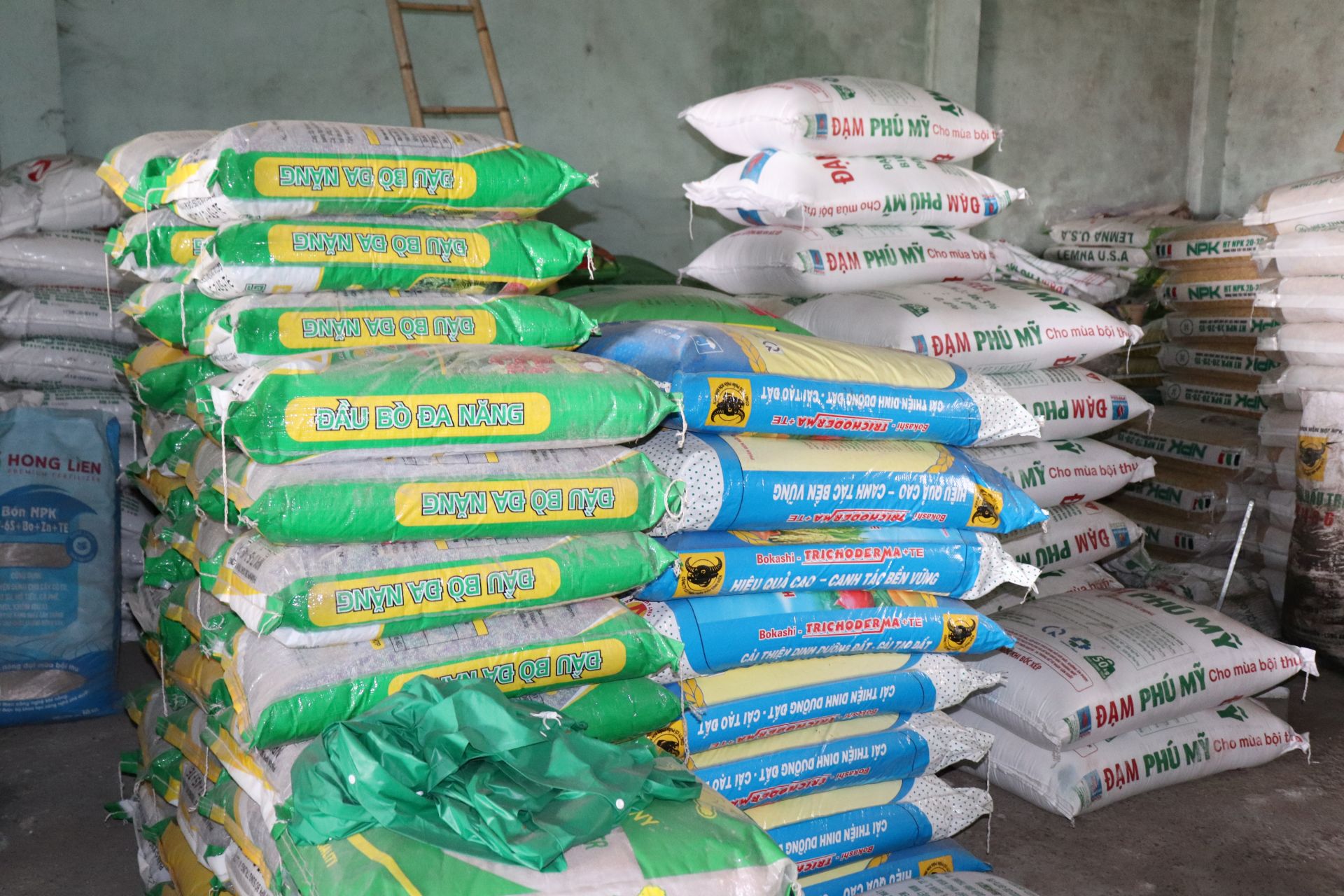 Giá phân bón hôm nay 226 Tăng từ 20.000 đồngbao đến 30.000 đồngbao