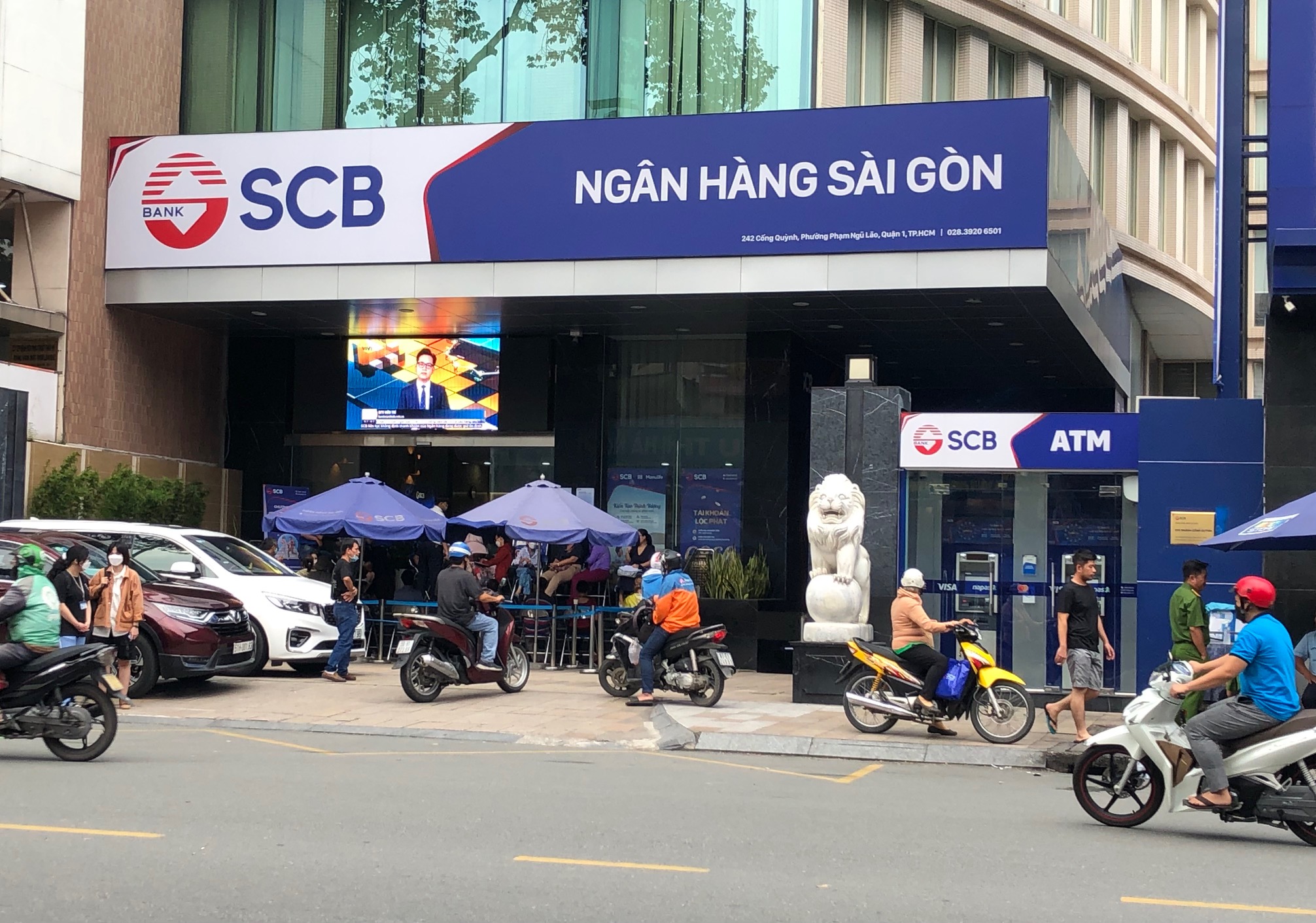 SCB tiếp tục đóng cửa hàng loạt phòng giao dịch, thanh ký nhiều tài sản