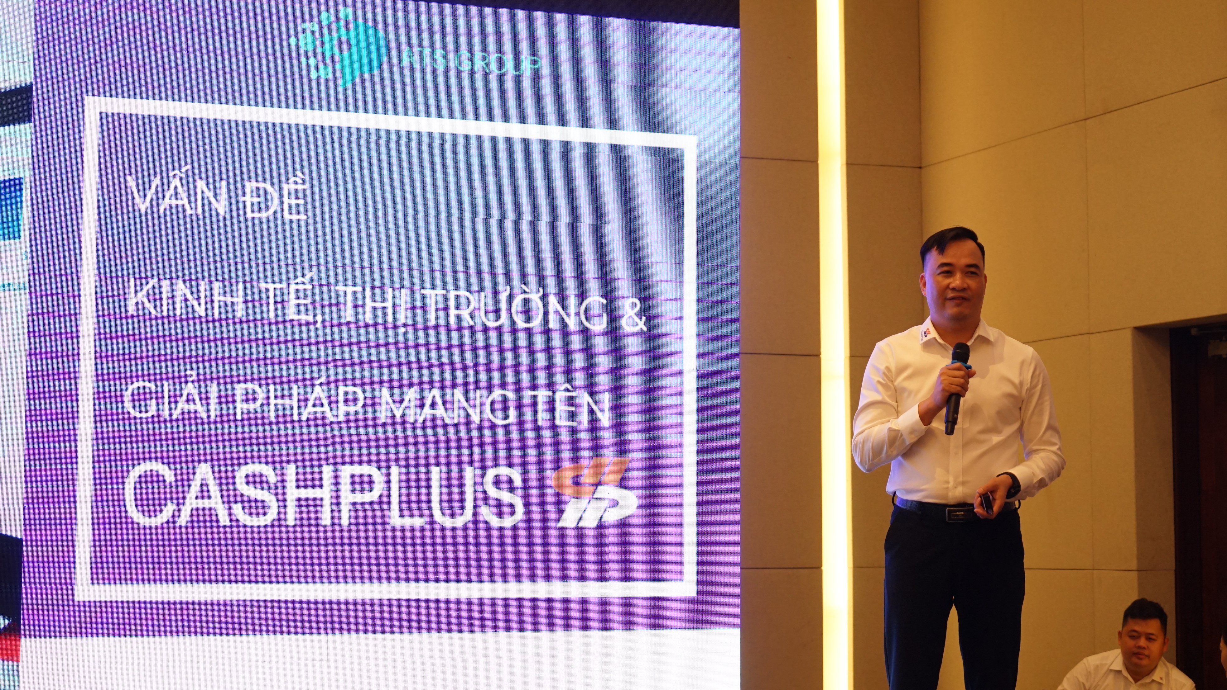 CashPlus - Giải pháp kết nối tiêu dùng, hoàn tiền nhanh chóng