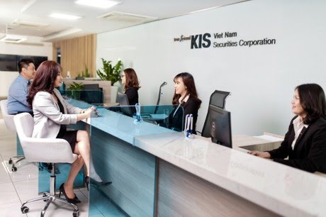 Hụt hơi, công ty chứng khoán nhỏ báo lãi giảm, lỗ thêm trong quý 2