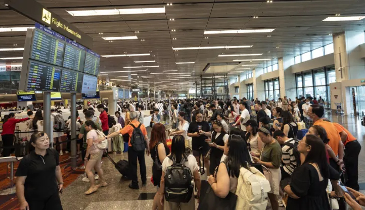 Kẻ xấu đang lợi dụng sự cố công nghệ toàn cầu để trục lợi