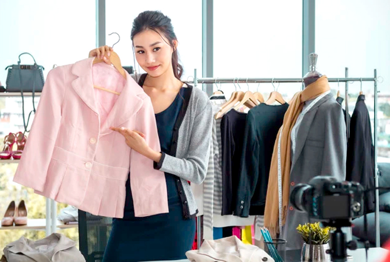 Bán lẻ truyền thống phục hồi nhờ tiếp thị trực tuyến