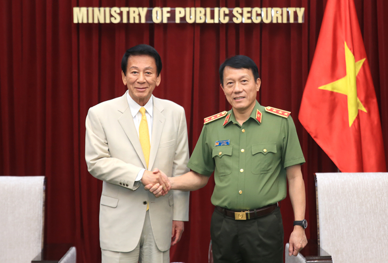 Bộ trưởng Lương Tam Quang tiếp nguyên Đại sứ đặc biệt Việt Nam – Nhật Bản