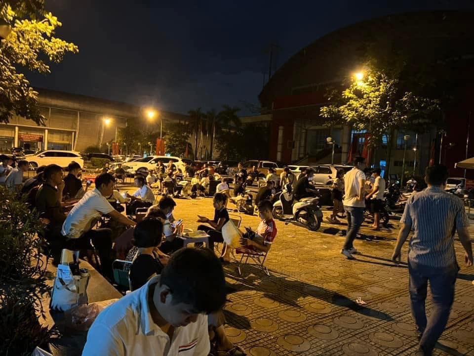 Thức xuyên đêm đấu giá đất ở Hoài Đức Thửa cao nhất 133,3 triệu đồngm2